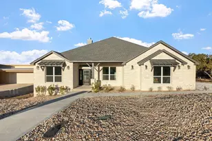 117 Stoneledge, Fredericksburg, TX 78624 - Photo 2