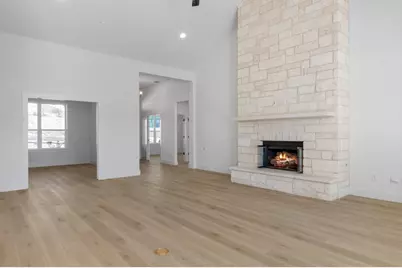 117 Stoneledge, Fredericksburg, TX 78624 - Photo 2