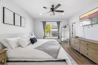 908 Smokey Oak Dr, Fredericksburg, TX 78624 - Photo 16