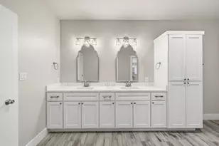 718 Emory Dr, Fredericksburg, TX 78624 - Photo 14