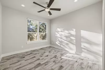 718 Emory Dr, Fredericksburg, TX 78624 - Photo 20