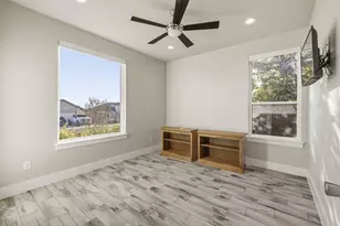 718 Emory Dr, Fredericksburg, TX 78624 - Photo 18