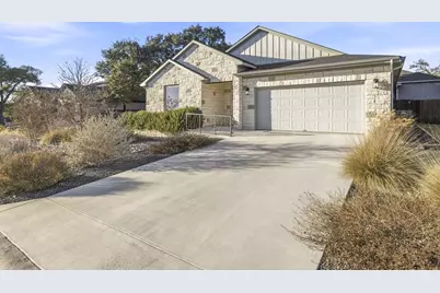 718 Emory Dr, Fredericksburg, TX 78624 - Photo 1