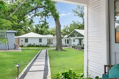 508 N Orange St, Fredericksburg, TX 78624 - Photo 30