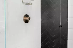 508 N Orange St, Fredericksburg, TX 78624 - Photo 20