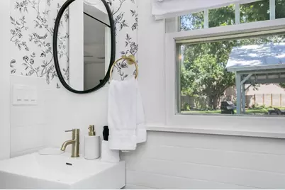 508 N Orange St, Fredericksburg, TX 78624 - Photo 24