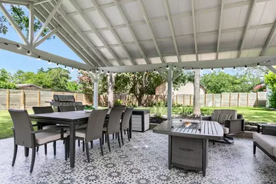 508 N Orange St, Fredericksburg, TX 78624 - Photo 38