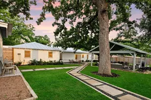 508 N Orange St, Fredericksburg, TX 78624 - Photo 2