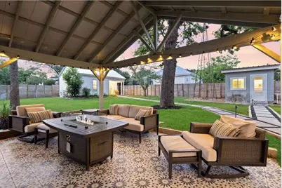 508 N Orange St, Fredericksburg, TX 78624 - Photo 1
