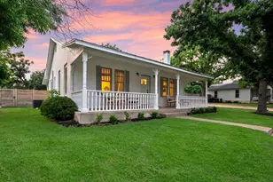 508 N Orange St, Fredericksburg, TX 78624 - Photo 1