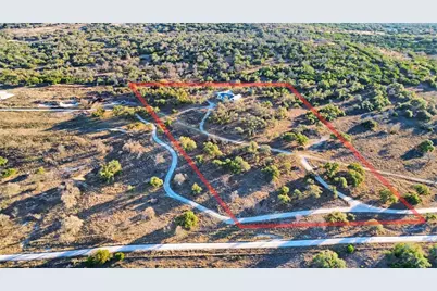 164 Lyndons Ln, Fredericksburg, TX 78624 - Photo 2