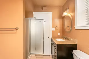 101 E Hackberry St, Fredericksburg, TX 78624 - Photo 46