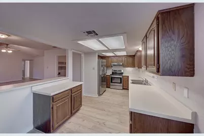 131 Homestead Dr, Kerrville, TX 78028 - Photo 10