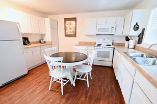 903 Pecan St, Blanco, TX 78606 - Photo 2