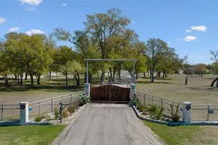 521 Bluff Creek Rd, Center Point, TX 78010 - Photo 2