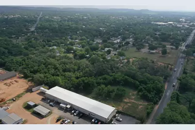 510 W Walch Ave, Fredericksburg, TX 78624 - Photo 8