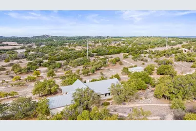 232 Crooked Oak Ln, Round Mountain, TX 78663 - Photo 6