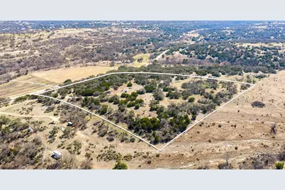 6987 Doss Spring Creek Rd, Fredericksburg, TX 78624 - Photo 2