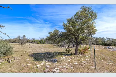 6987 Doss Spring Creek Rd, Fredericksburg, TX 78624 - Photo 8