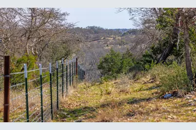 6987 Doss Spring Creek Rd, Fredericksburg, TX 78624 - Photo 6