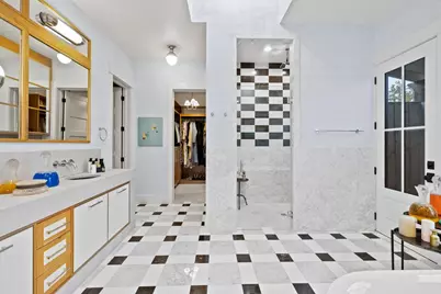 120 Fabelhaft Circle, Fredericksburg, TX 78624 - Photo 34