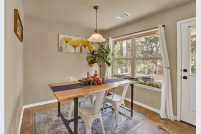 203 S Creek St, Fredericksburg, TX 78624 - Photo 12