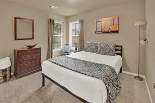 203 S Creek St, Fredericksburg, TX 78624 - Photo 16