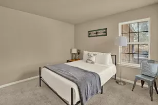 203 S Creek St, Fredericksburg, TX 78624 - Photo 22