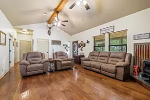 221 Coyote Trl, Harper, TX 78631 - Photo 4