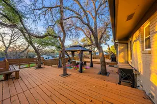 125 Ridgewood Dr, Fredericksburg, TX 78624 - Photo 30