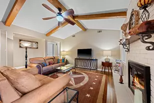 125 Ridgewood Dr, Fredericksburg, TX 78624 - Photo 6