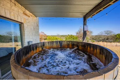 117 Point Rd, Fredericksburg, TX 78624 - Photo 30