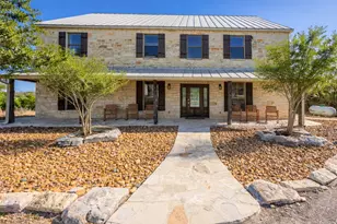 117 Point Rd, Fredericksburg, TX 78624 - Photo 4