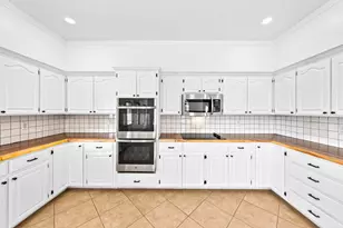 144 E St Andrews Loop, Kerrville, TX 78028 - Photo 10