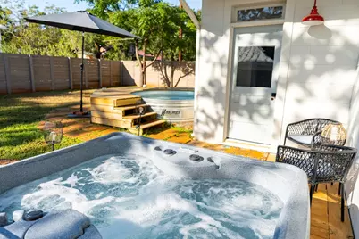 510 N Orange St, Fredericksburg, TX 78624 - Photo 24