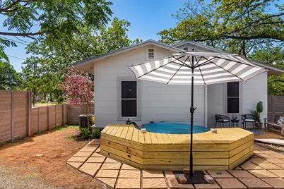 510 N Orange St, Fredericksburg, TX 78624 - Photo 4