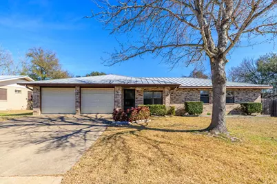 1003 Avenue D, Fredericksburg, TX 78624 - Photo 1