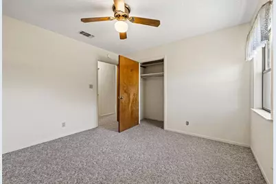 1003 Avenue D, Fredericksburg, TX 78624 - Photo 14