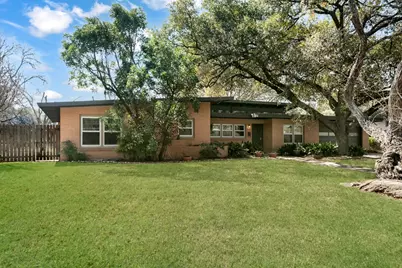610 Cave Ln, San Antonio, TX 78209 - Photo 2