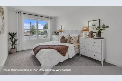 177 Teal St, Fredericksburg, TX 78624 - Photo 4