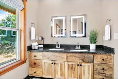 9848 W US Hwy 290, Fredericksburg, TX 78624 - Photo 8