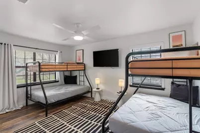 1009 Avenue D, Fredericksburg, TX 78624 - Photo 14