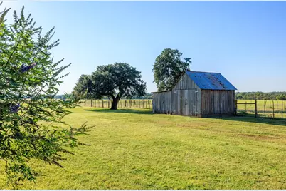 12215 W Fm 2093, Fredericksburg, TX 78624 - Photo 10