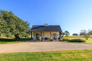 12215 W Fm 2093, Fredericksburg, TX 78624 - Photo 32