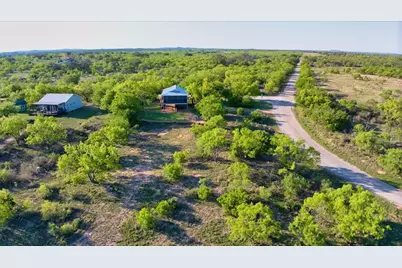 2433 County Rd 102, Llano, TX 78643 - Photo 16
