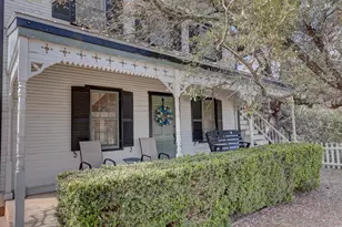 507 W Travis St, Fredericksburg, TX 78624 - Photo 2