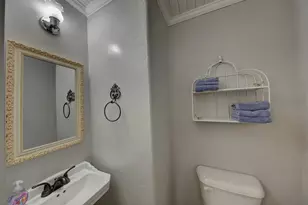 507 W Travis St, Fredericksburg, TX 78624 - Photo 26