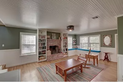 507 W Travis St, Fredericksburg, TX 78624 - Photo 24