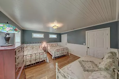 507 W Travis St, Fredericksburg, TX 78624 - Photo 28