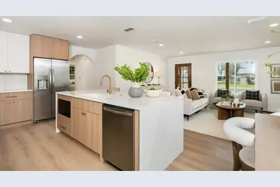 803 Sunset St, Fredericksburg, TX 78624 - Photo 8